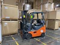 Toyota 2950 lb Capacity Forklift