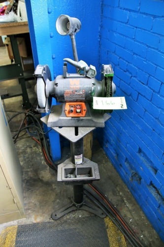 WEN 6" Variable Speed Pedestal Grinder