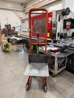 Lee Engineering 1,000 lb Portable Platform Lift