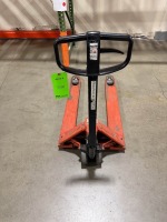 BT 5,000 lb Hydraulic Hand Pallet Truck