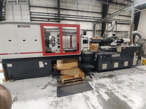 2012 Milacron MTs-400 Injection Molding Press, Located in Vancouver, WA