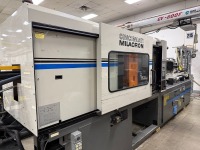 Cincinnati Milacron 300 Ton Injection Molding Press