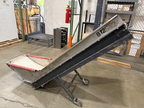 Portable Incline Cleated Belt Conveyor