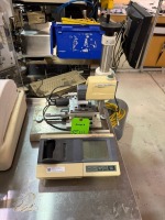 Mitutoyo Surface Roughness Tester w/Column Stand and X-Y Stage