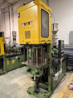 Arburg Vertical Clamp Injection Molding Machine