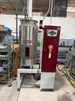 2016 Wittmann Desiccant Dryer w/Drying Hopper