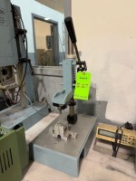 Manual Lever Bench Press w/Fixture