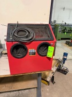 Central Pneumatic 30 Gallon Benchtop Blast Cabinet