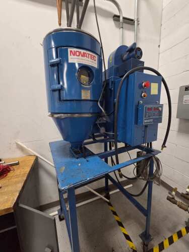Novatec Dryer w/60 lb Drying Hopper