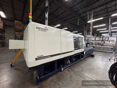 2017 Woojin TH500S 496 Ton Injection Molding Press *Located in Ramsey, MN