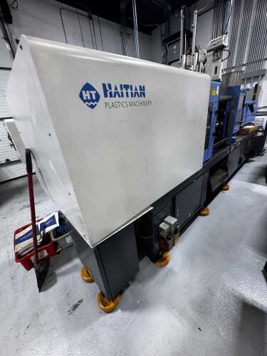 2008 Haitian MA1600 Injection Molder